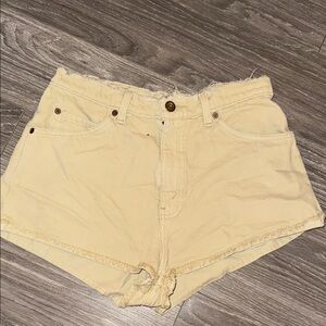 LEVI Orange tag vintage Cream / yellow distressed Denim Shorts